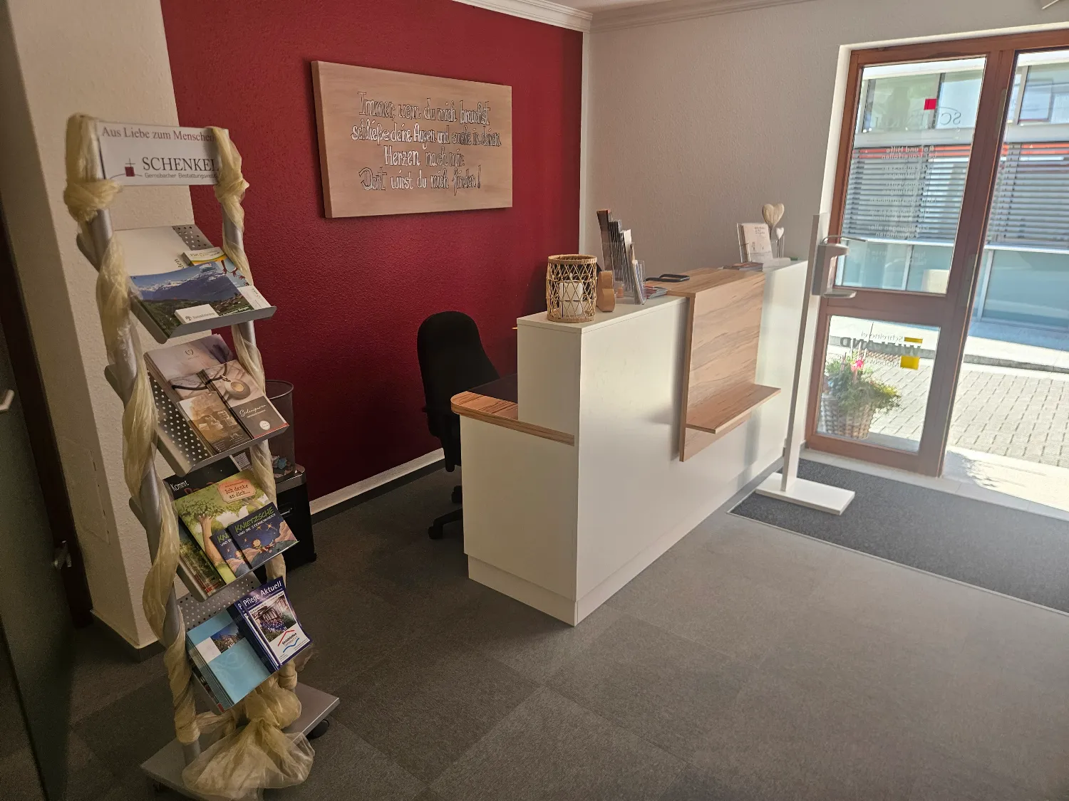 Gernsbach Eingang Bestattungsinstitut Schenkel in Forbach